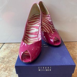 Stuart Weitzman Hibiscus Aniline pumps in Picante. 8.5 M